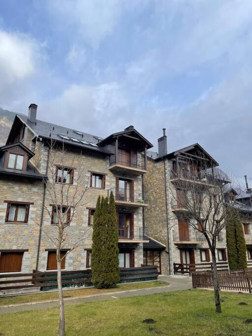 Apartamento Duplex En Benasque Anciles Exterior photo