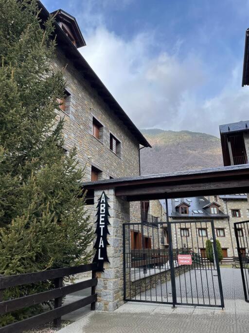 Apartamento Duplex En Benasque Anciles Exterior photo